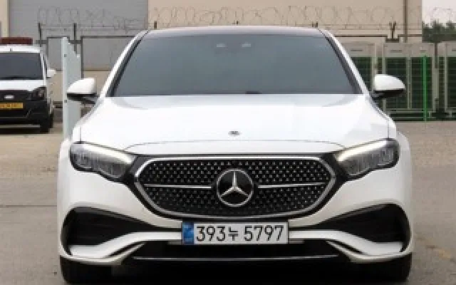 인천중고차구매요령 E-클래스 W214 E200 AMG 라인 매물 사진 18 - 2026/04 7,398km