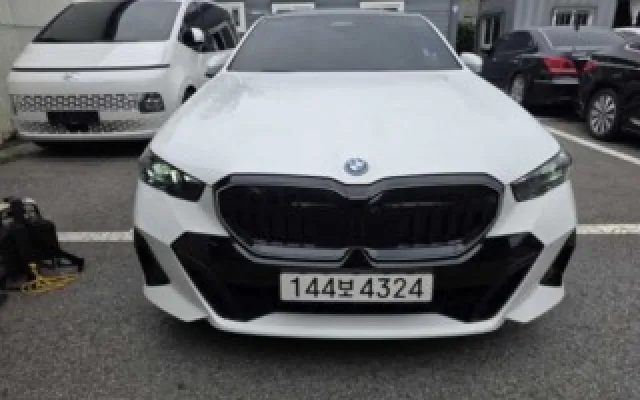 인천중고차구매요령 5시리즈 (G60) 530e xDrive 매물 사진 17 - 2025/11 6,536km
