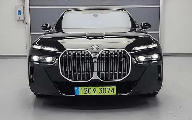 인천중고차구매요령 BMW i7 xDrive 60 M 스포츠 이그제큐티브 팩 매물 사진 7 - 2024/08 58,688km